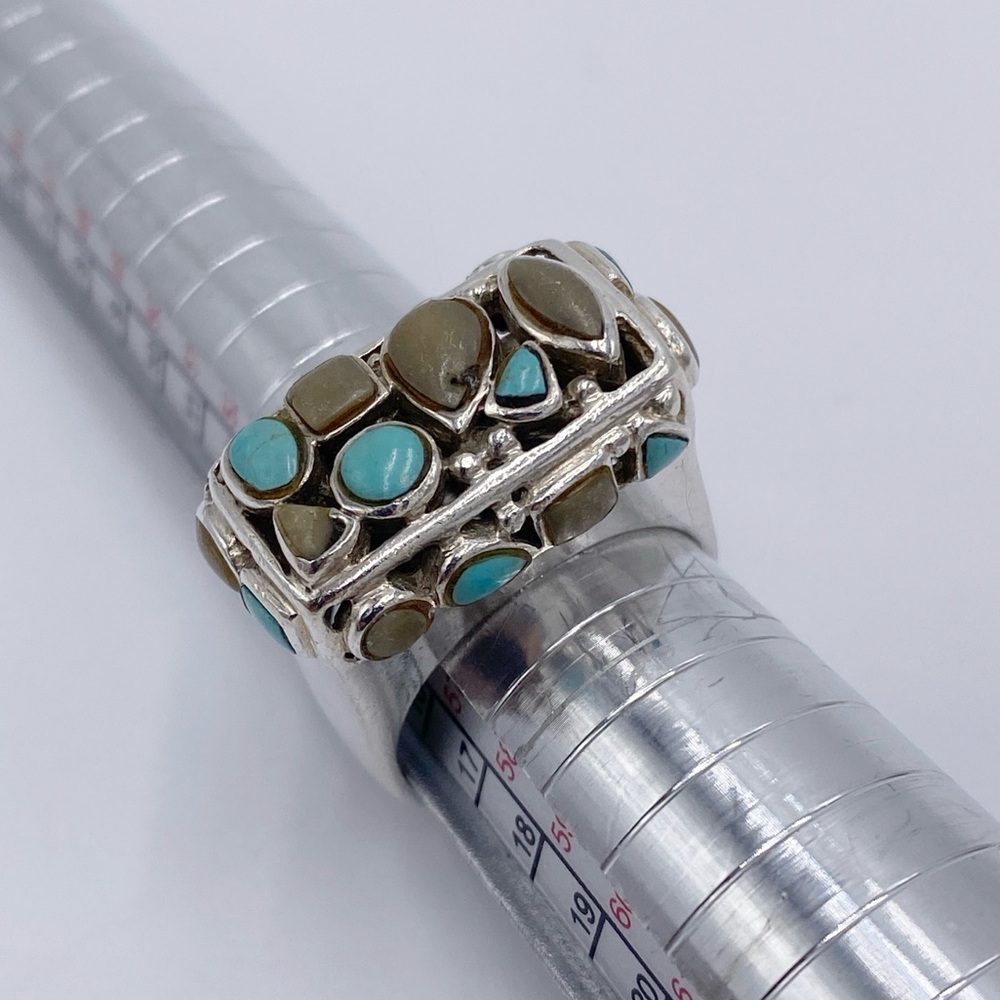 Vintage Turquoise and Cream Cluster Silver Ring